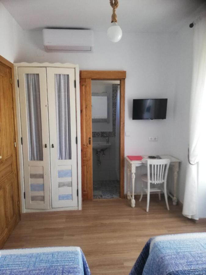 Hostal El Lugar De La Mancha Argamasilla de Alba المظهر الخارجي الصورة