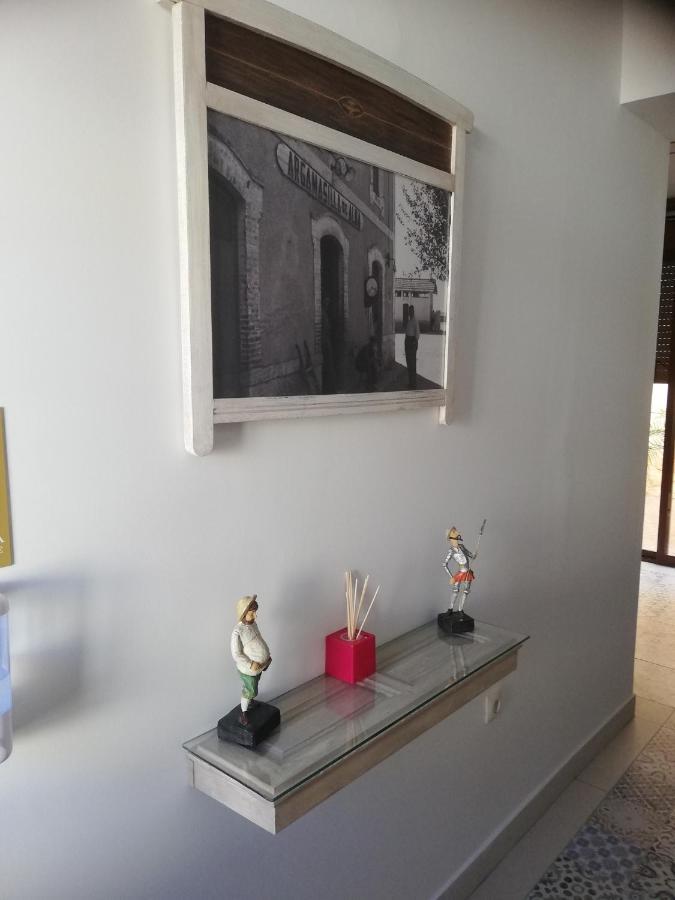 Hostal El Lugar De La Mancha Argamasilla de Alba المظهر الخارجي الصورة