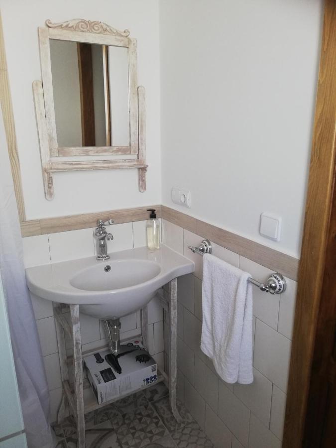 Hostal El Lugar De La Mancha Argamasilla de Alba المظهر الخارجي الصورة