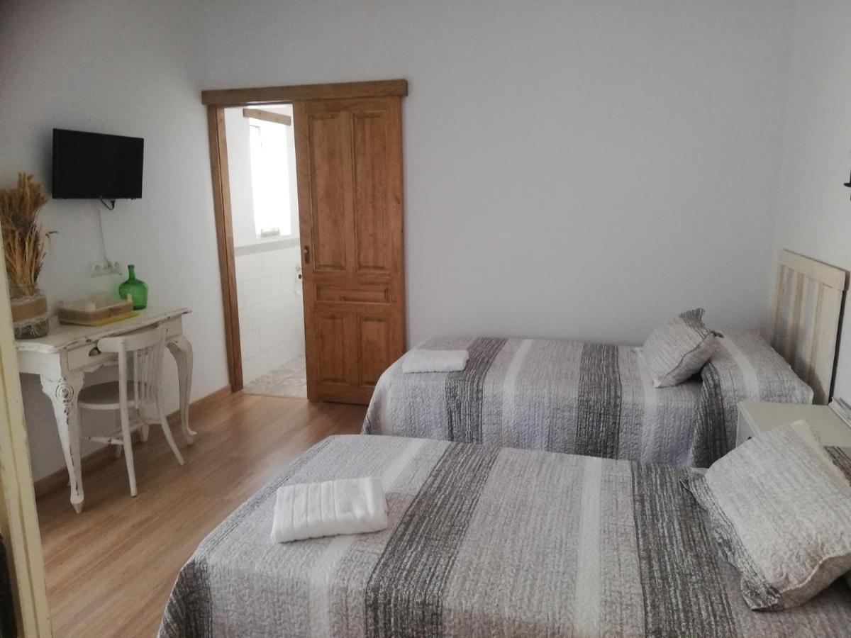 Hostal El Lugar De La Mancha Argamasilla de Alba المظهر الخارجي الصورة